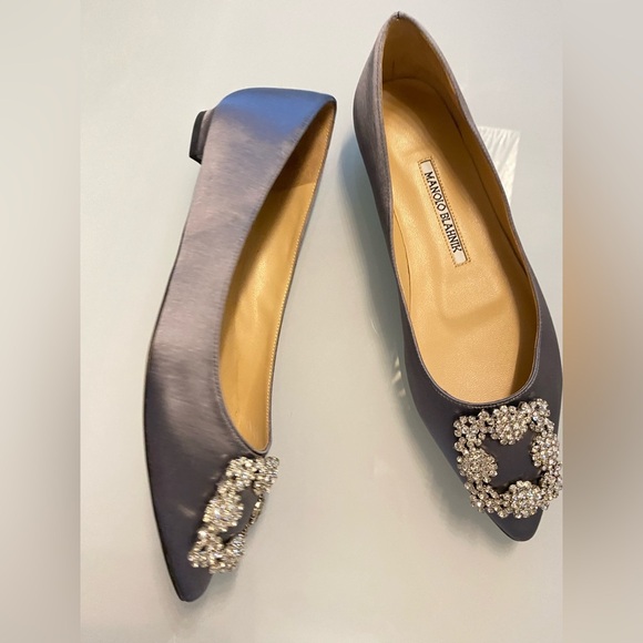 Manolo Blahnik Hangisi Satin Flats – Grey with Crystal Buckle – Size 37 - Picture 8 of 9